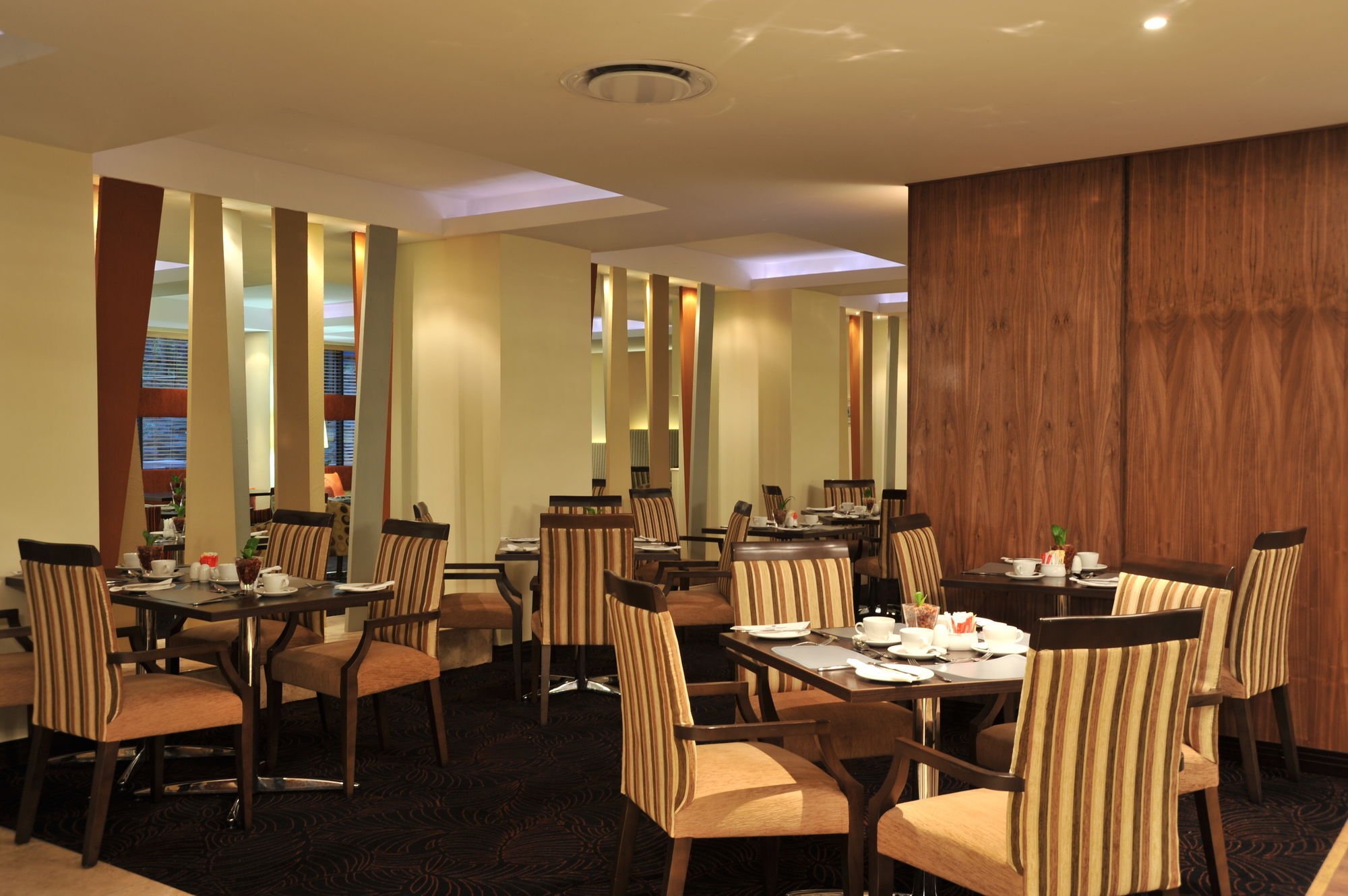 Protea Hotel Fire & Ice! By Marriott Durban Umhlanga Ridge Exterior photo